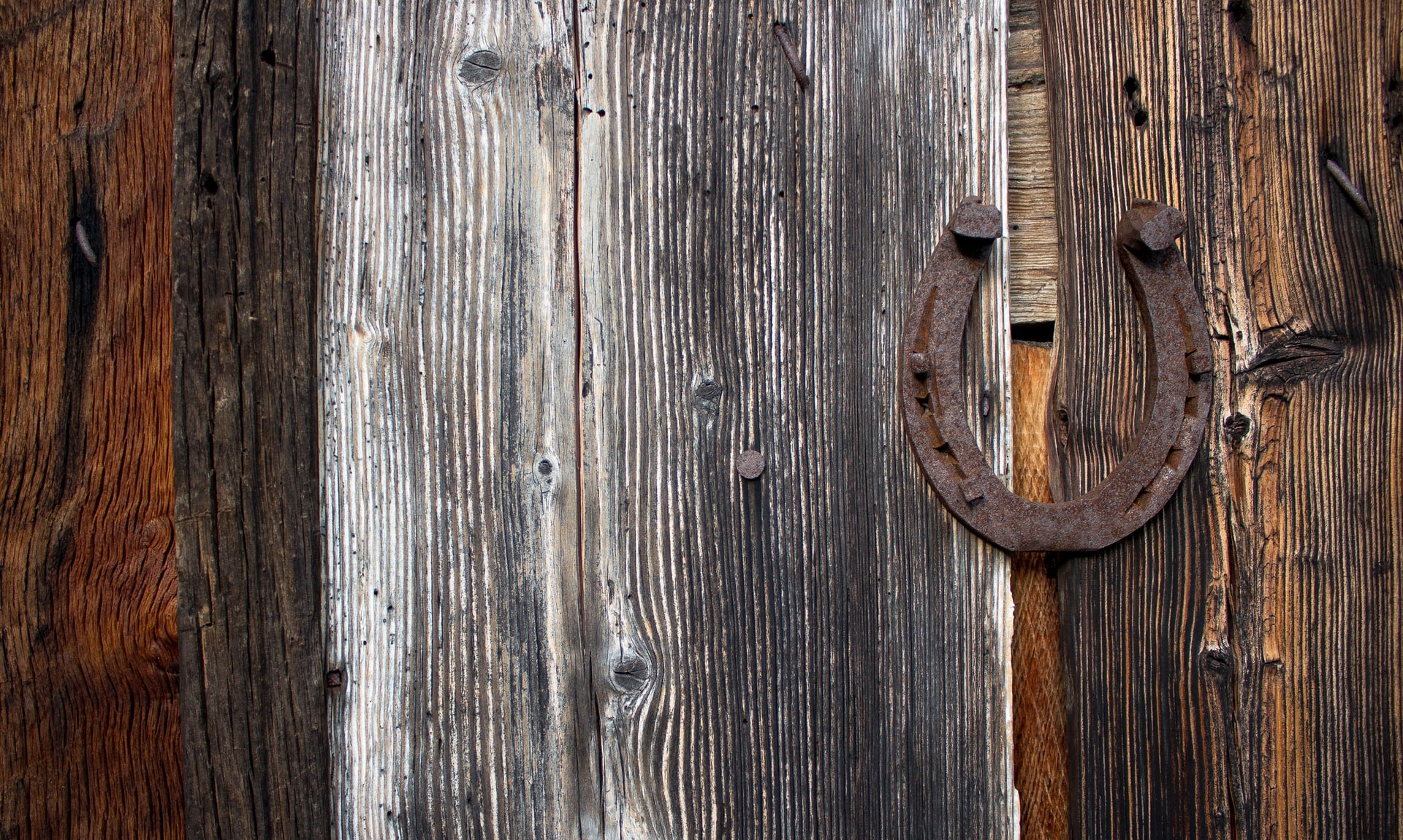 Pourquoi le fer à cheval est-il considéré comme un porte-bonheur ?